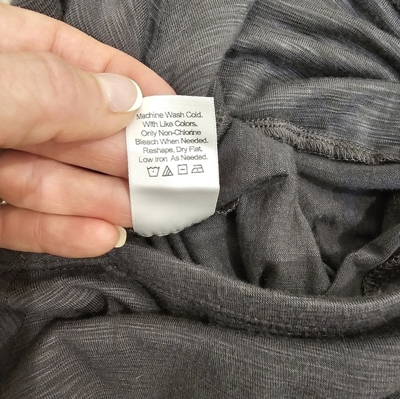 Coldwater Creek Gray Flowy Knit Flare Skirt Pull On Size PS 6-8 - Picture 8 of 8